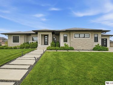 7841 S 97th Bay, Lincoln, NE 68526