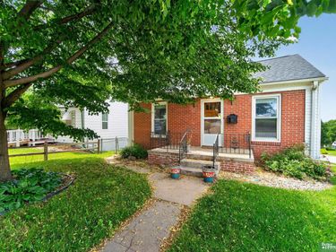 1902 S 61st Street, Omaha, NE 68106
