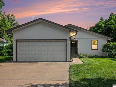 5439 Cleveland Avenue, Lincoln, NE 68504