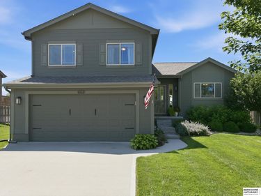 8162 S 186th Street, Omaha, NE 68136