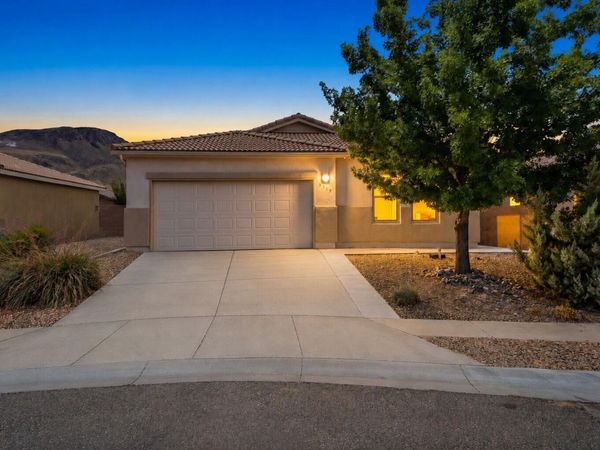 3319 Prairie Ridge Street SW, Los Lunas, NM 87031