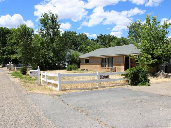 1112 Smith Ave, Nampa, ID 83651