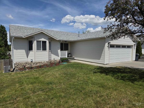 410 Gambels Lane, Moscow, ID 83843
