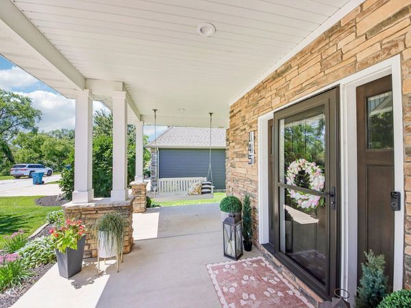 145 Ridgeview Drive , Valparaiso, IN 46385
