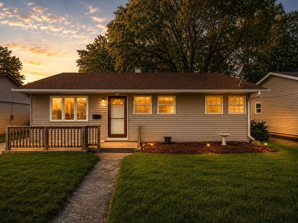 8124 Sycamore Avenue , Highland, IN 46322