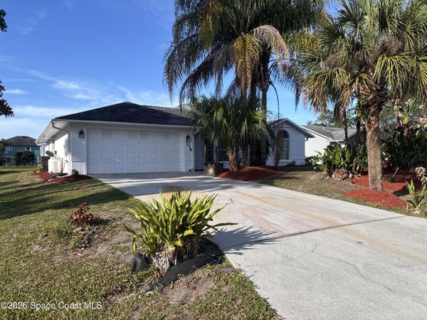 1038 Lynbrook Street NW , Palm Bay, FL 32907