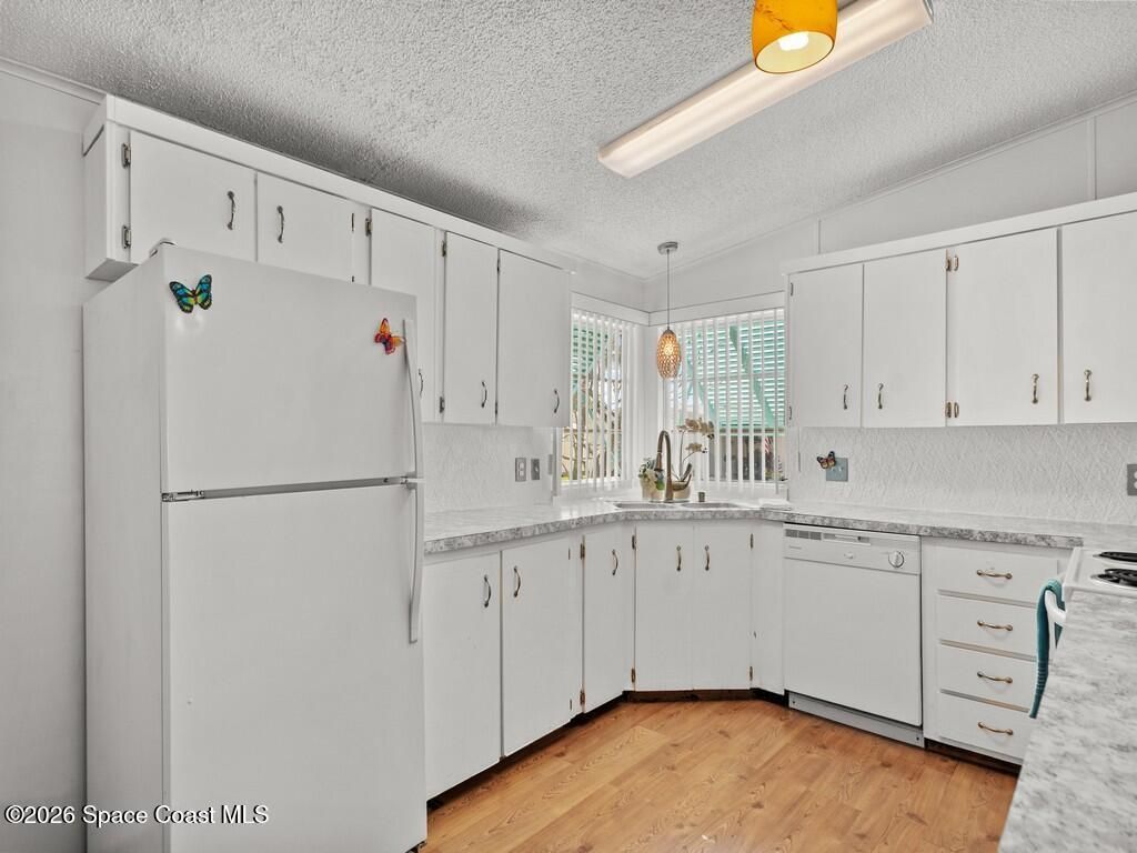 836 Hyacinth Circle, Barefoot Bay, FL 32976 Photo