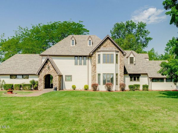 1980 S Harris Salem Road, Oak Harbor, OH 43449