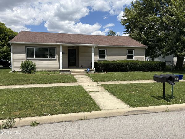 1448 Logan Avenue , Findlay, OH 45840