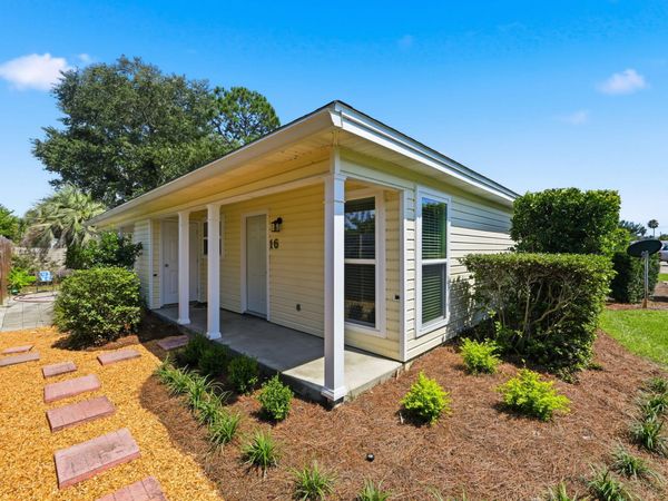 37 E Bradley Street, Unit 16, Miramar Beach, FL 32550