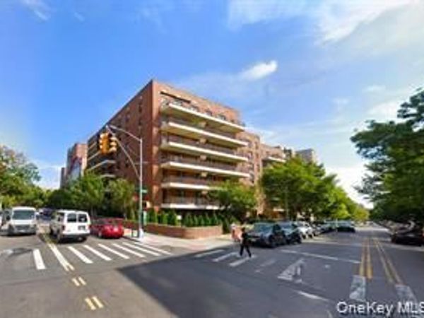137-10 Franklin Avenue , Unit 102, Flushing, NY 11355