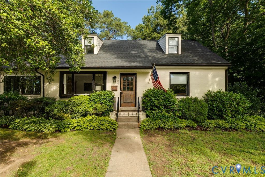 704 Pepper Avenue, Richmond, VA 23226 Main Photo