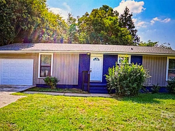 2815 Southwest Boulevard , Charlotte, NC 28216