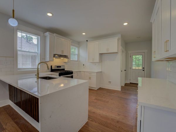 857 E PARKWAY ST S, Memphis, TN 38104