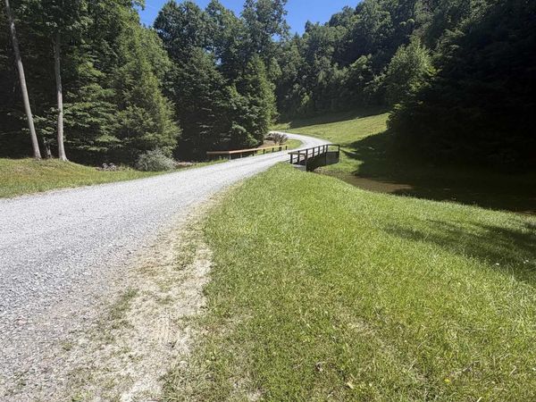 105 Laural Loop, Bruceton Mills, WV 26525
