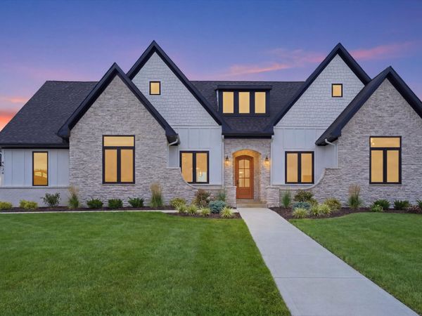 9034 York Crest Drive, Saline, MI 48176