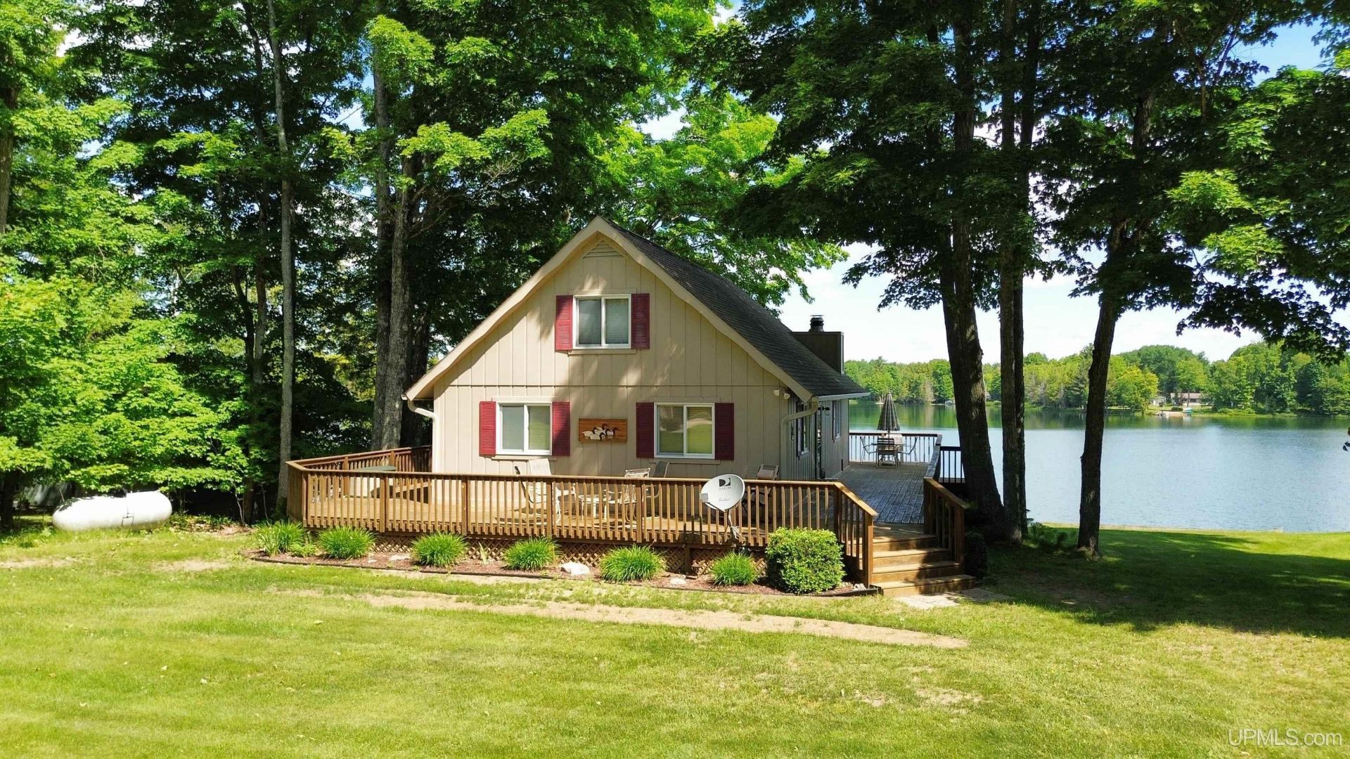6996 W Smith Lake Drive, Manistique Twp, MI 49854 Main Photo