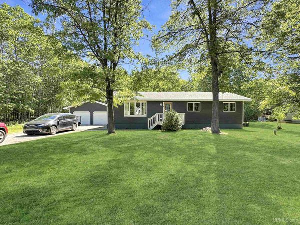 8298 E Burntwood P.25 Drive, Escanaba Twp, MI 49837