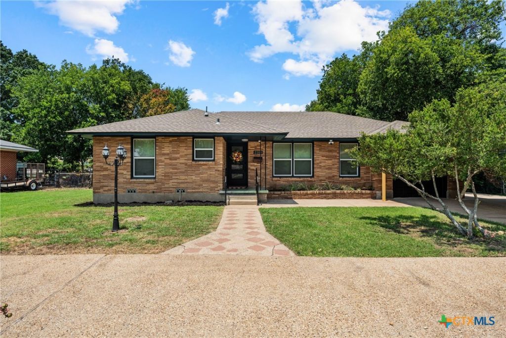 2208 N 44th Street , Waco, TX 76710 Main Photo