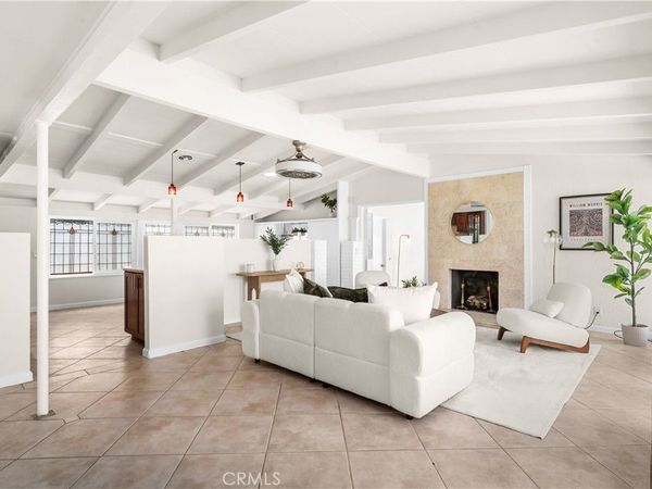 3030 Roxanne Avenue, Long Beach, CA 90808