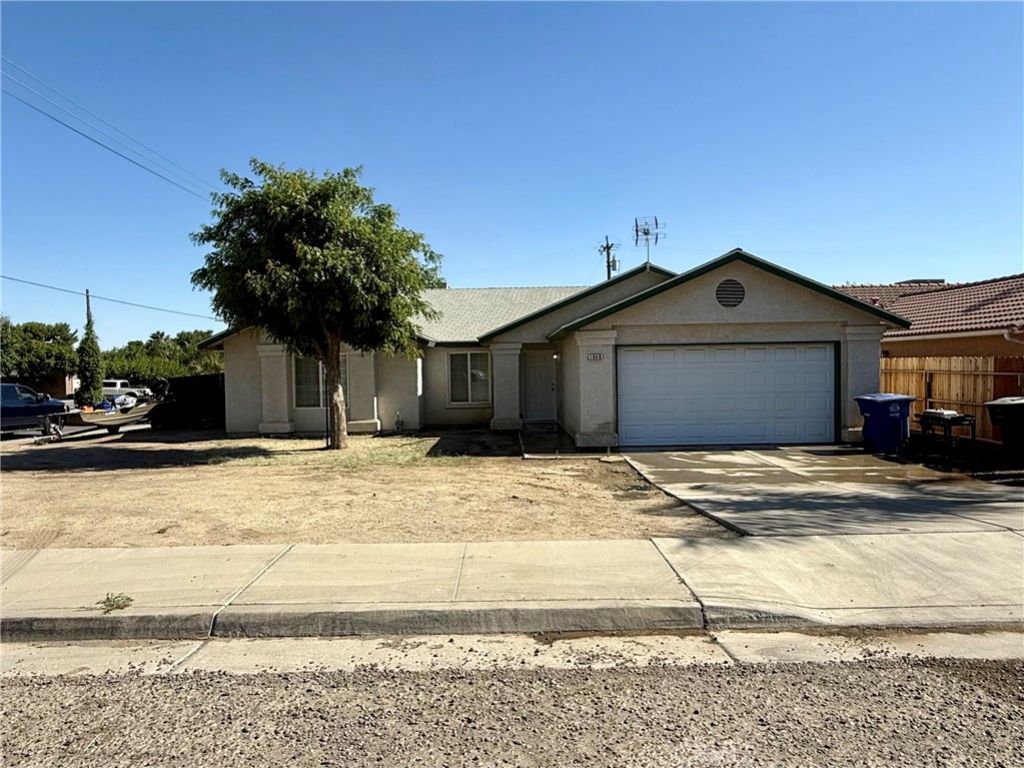 1048 E Yosemite, Avenal, CA 93204 Main Photo