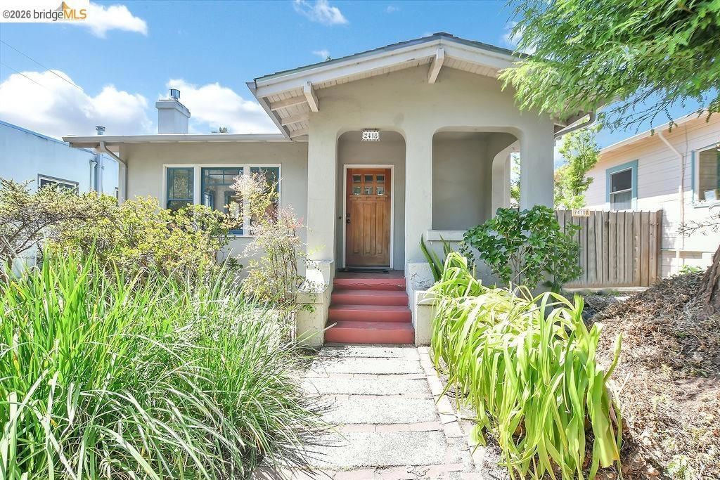 2418 Jefferson Avenue, Berkeley, CA 94703 Main Photo