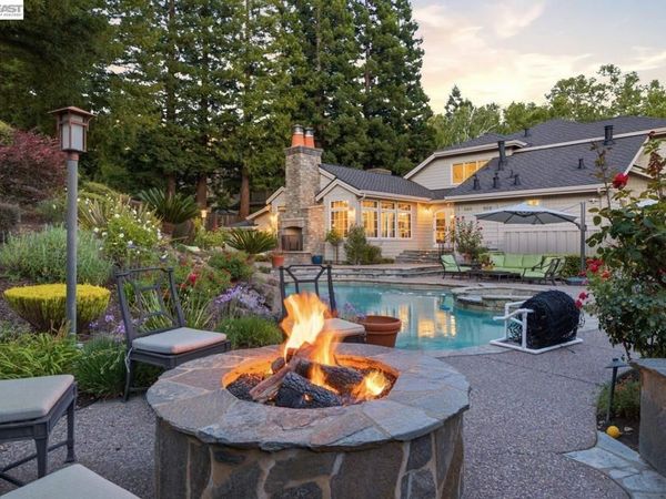 2962 Deer Meadow Dr, Danville, CA 94506
