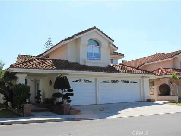 7 Malaga, Irvine, CA 92614
