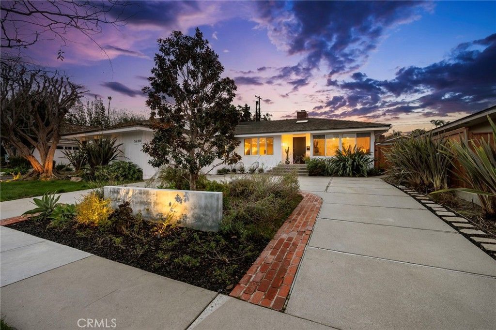 5230 E Los Flores Street, Long Beach, CA 90815 Main Photo