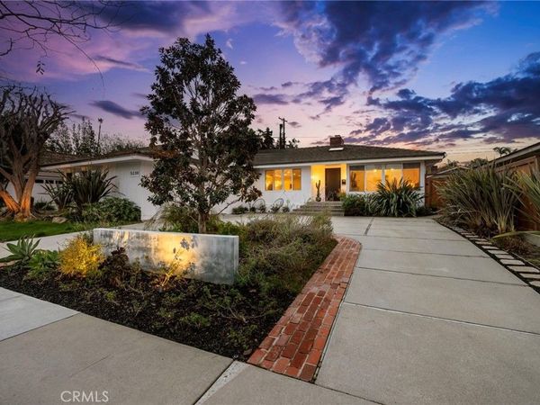 5230 E Los Flores Street, Long Beach, CA 90815