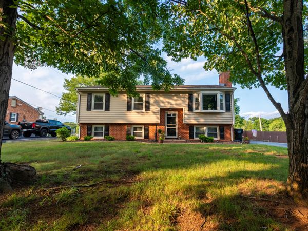 3074 Bandy RD, Roanoke, VA 24014