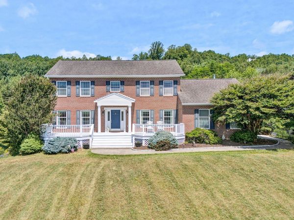 1670 Forge RD, Lexington, VA 24450