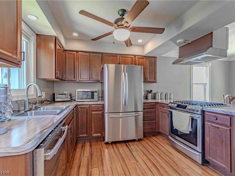 637 Killian Road, Coventry, OH 44319 Photo 16