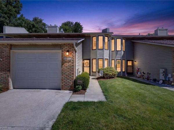 15504 Roxboro Drive , Middleburg Heights, OH 44130