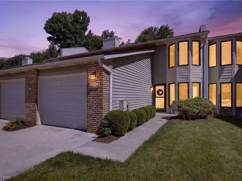 15504 Roxboro Drive, Middleburg Heights, OH 44130 Photo 2