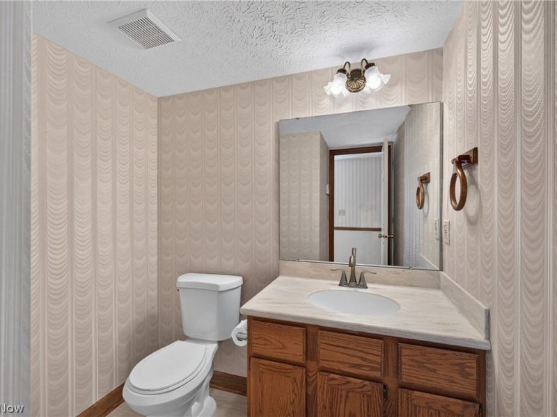 15504 Roxboro Drive, Middleburg Heights, OH 44130 Photo 22