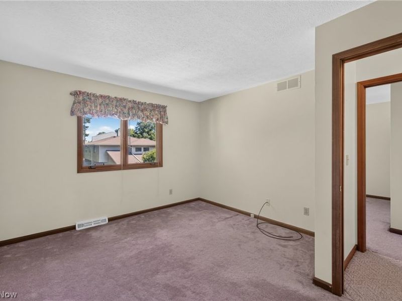 15504 Roxboro Drive, Middleburg Heights, OH 44130 Photo 23