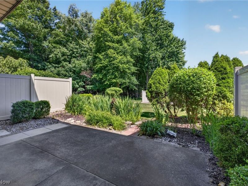 15504 Roxboro Drive, Middleburg Heights, OH 44130 Photo 38