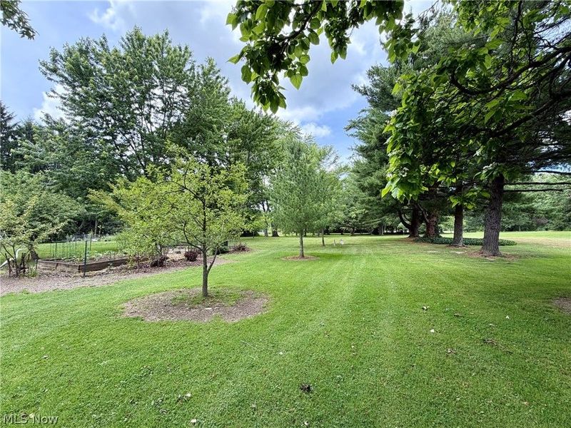 15794 Mayfield Road, Huntsburg, OH 44046 Photo 30