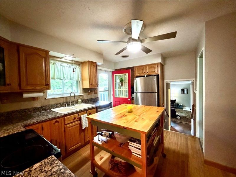 15794 Mayfield Road, Huntsburg, OH 44046 Photo 9