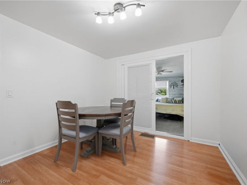 4573 Aurora Street NW, Canton, OH 44708 Photo 12