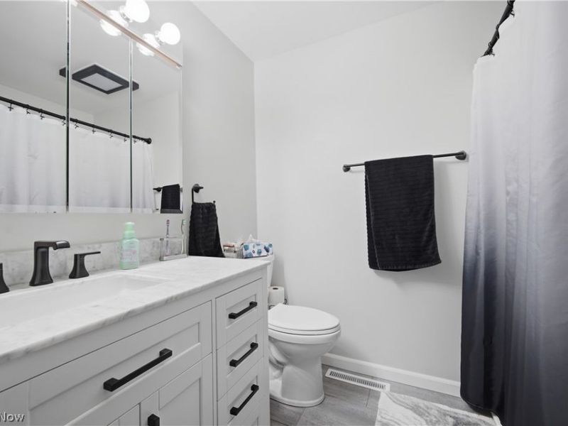 4573 Aurora Street NW, Canton, OH 44708 Photo 20