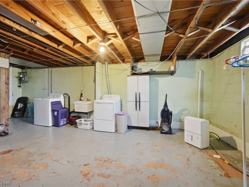 4573 Aurora Street NW, Canton, OH 44708 Photo 24