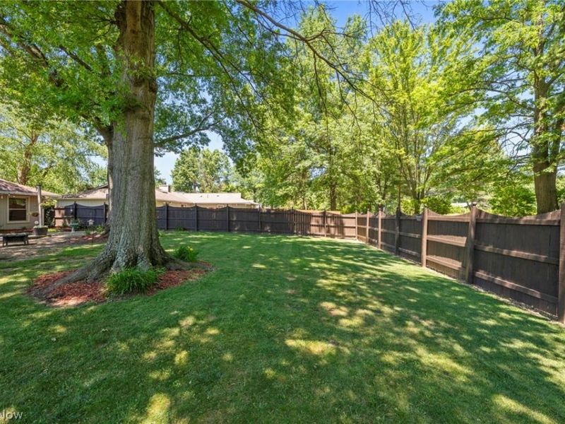 9893 Plum Brook Lane, Strongsville, OH 44149 Photo 30