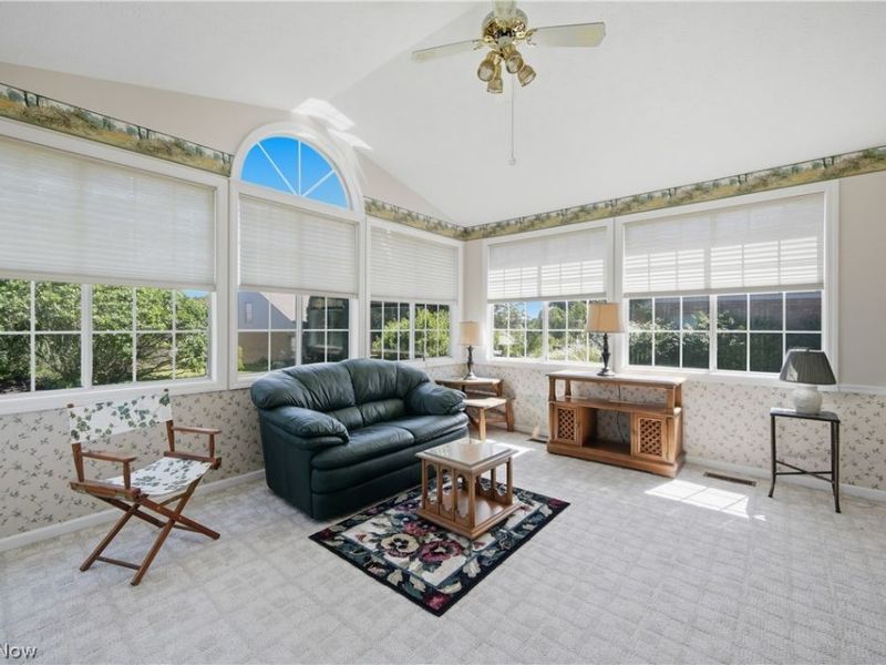 115 Denham Circle NE, Canton, OH 44721 Photo 13