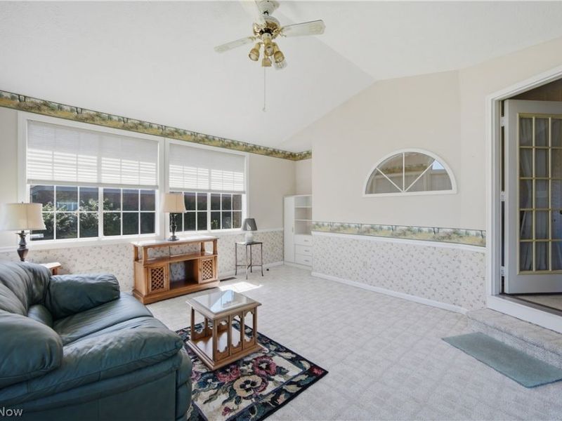 115 Denham Circle NE, Canton, OH 44721 Photo 15