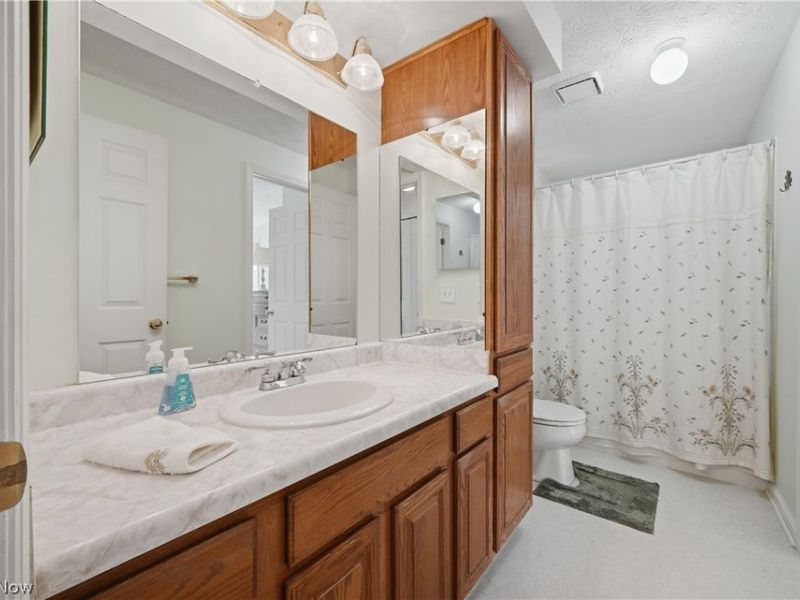 115 Denham Circle NE, Canton, OH 44721 Photo 16