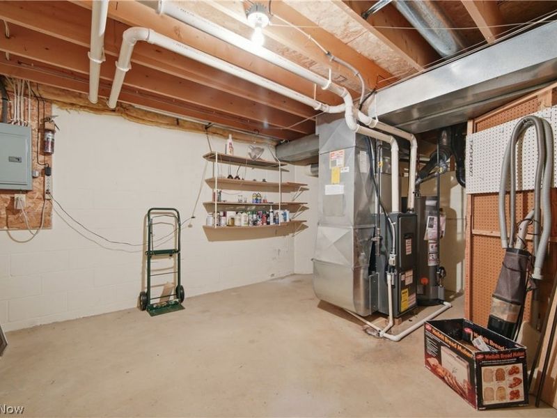 115 Denham Circle NE, Canton, OH 44721 Photo 22