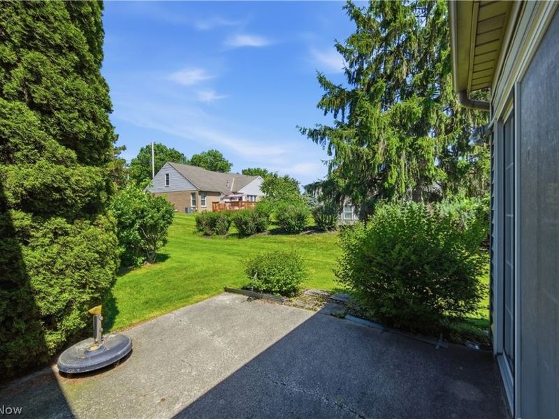 115 Denham Circle NE, Canton, OH 44721 Photo 34