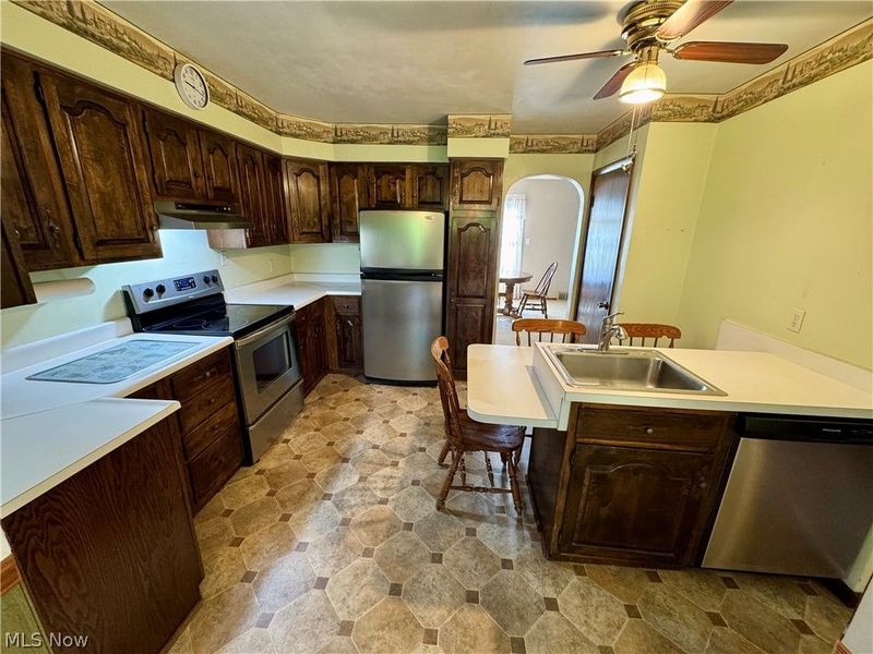 69420 Blaine Chermont Road, Bridgeport, OH 43912 Photo 13